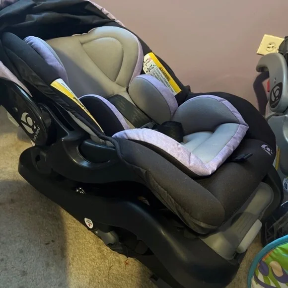 Infant car seat - Picture 3 of 6